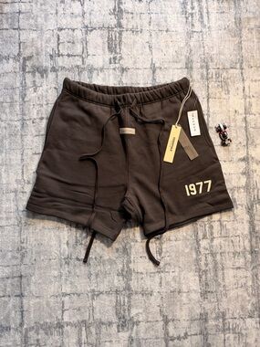 Fear of God Essentials Shorts 1977